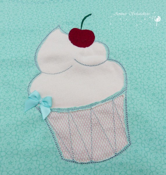 Embroidery design negative application "Cupcake" for 4 x 4 " hoop