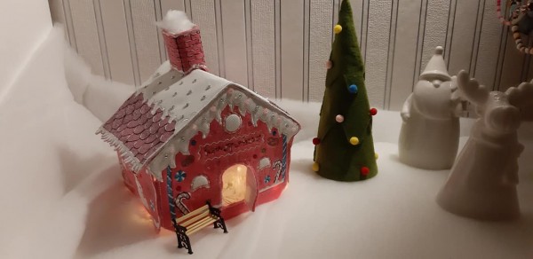 Embroidery design 3D Gingerbread house to build 6.2x10.2"