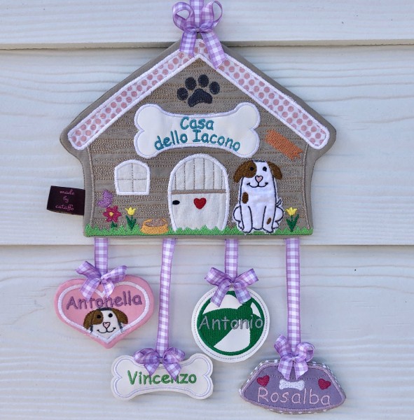 "Hundehüttenhaus" ITH Stickdatei 18x30 cm