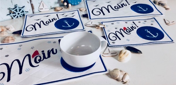 Stickdatei "Moin"-Mug Rugs 13x18 cm mit Satinrand