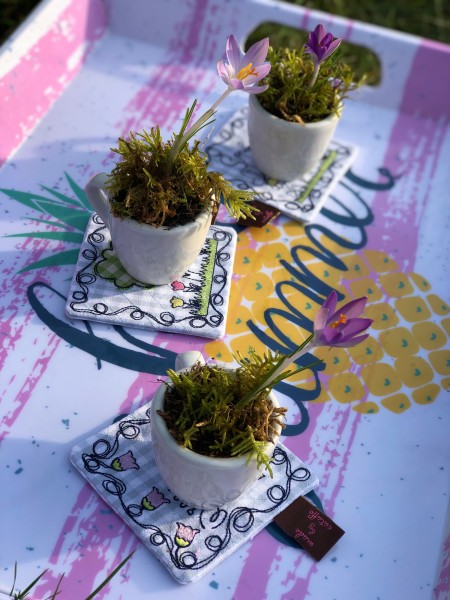 Springtimes Stickdatei für Mug Rugs - 10x10
