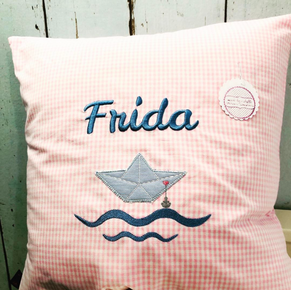 Embroidery design Hamburger Allerlei- Papierschiff 5.1" x 7"