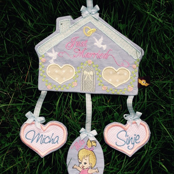 Stickdatei "Hochzeitshaus" Haustürschild ITH 16x26cm