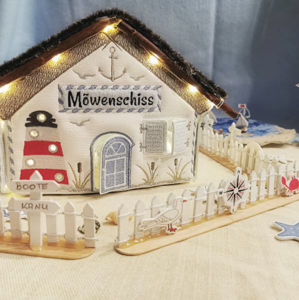 Stickdatei 3D-Ahoihaus - Bauset für Rahmen ab 16x26 cm