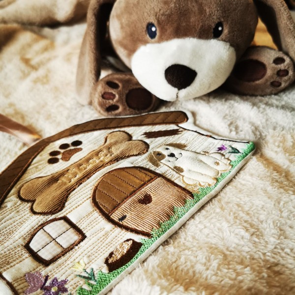 "Hundehüttenhaus" ITH Stickdatei 18x30 cm