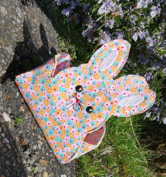 Embroidery file 6.3x10.3"Bunnybox from 5x7" including craft sheet