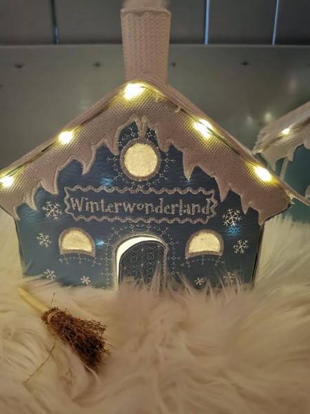 Stickdatei 3D-Winterhaus - Bauset für Rahmen ab 16x26 cm
