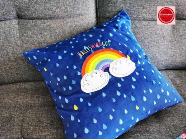 Free embroidery file "Andrà tutto bene" and "Alles wird gut"