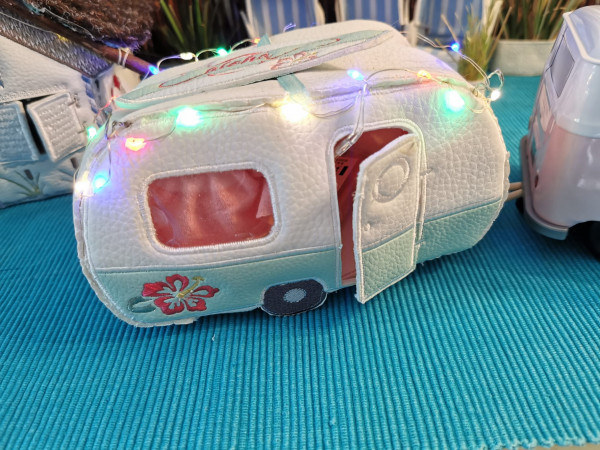 Camper 3D from 3.9" x 3.9" frame