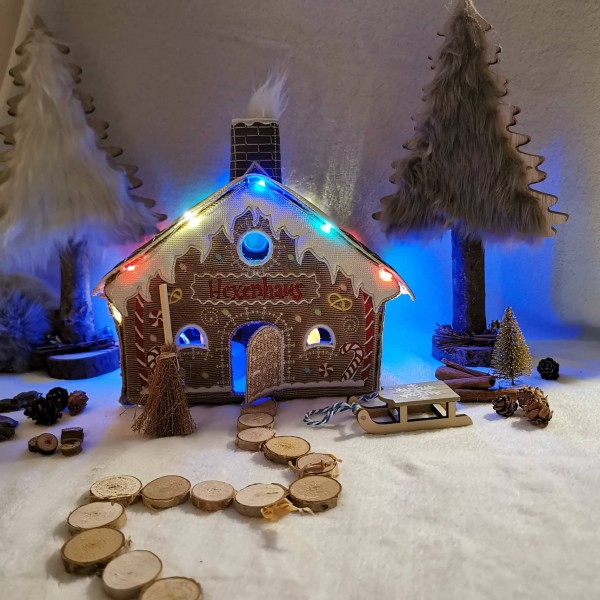 Embroidery design 3D Gingerbread house to build 6.2x10.2"