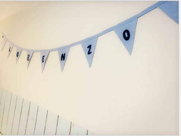 Freebie Stickdatei Wimpelkette