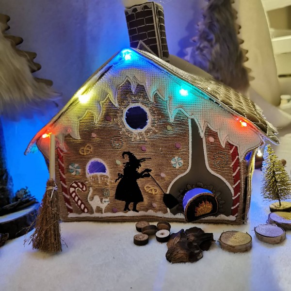 Embroidery design 3D Gingerbread house to build 6.2x10.2"