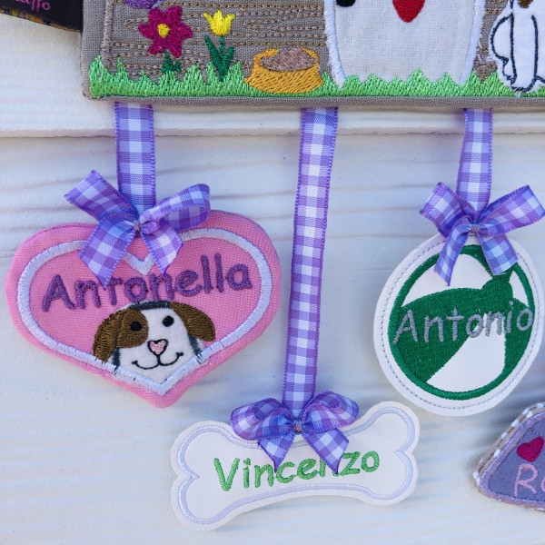 "Hundehüttenhaus" ITH Stickdatei 18x30 cm