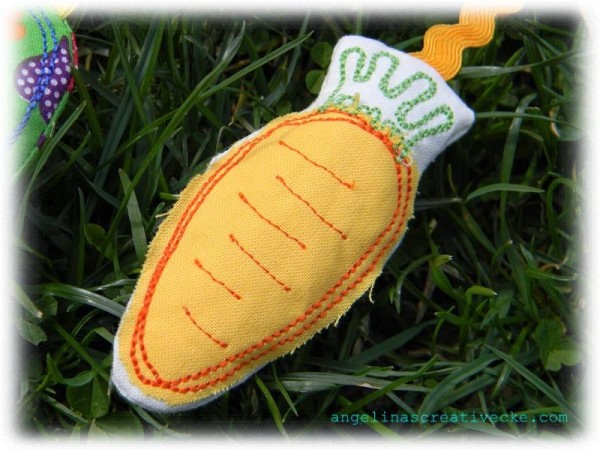 Embroidery design Hoppy Easter GROSS ITH